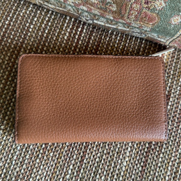 ✅Kate Spade - Brown Pebbled Leather Small Bifold Wallet! - Picture 2 of 5